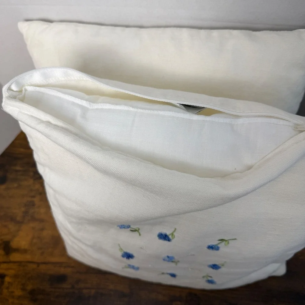 Laura Ashley Pillow Covers Set 2 White Blue Floral Linen Cotton 14